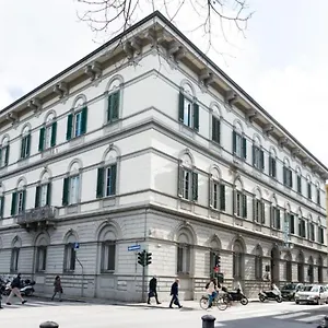 https://hotel-piccadilly-florence.it-tuscanyhotel.com