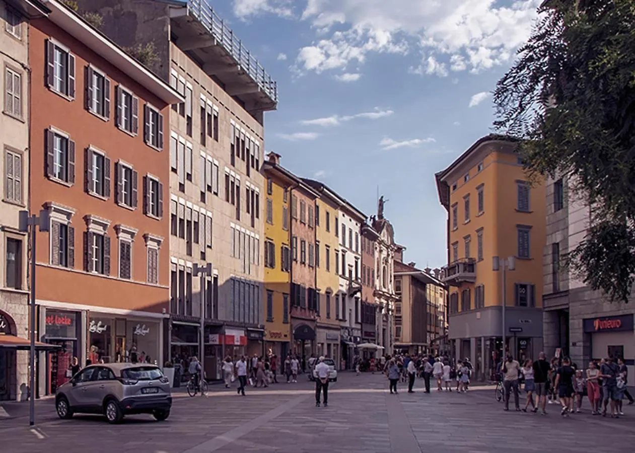 Bergamo Inn 15 5*,