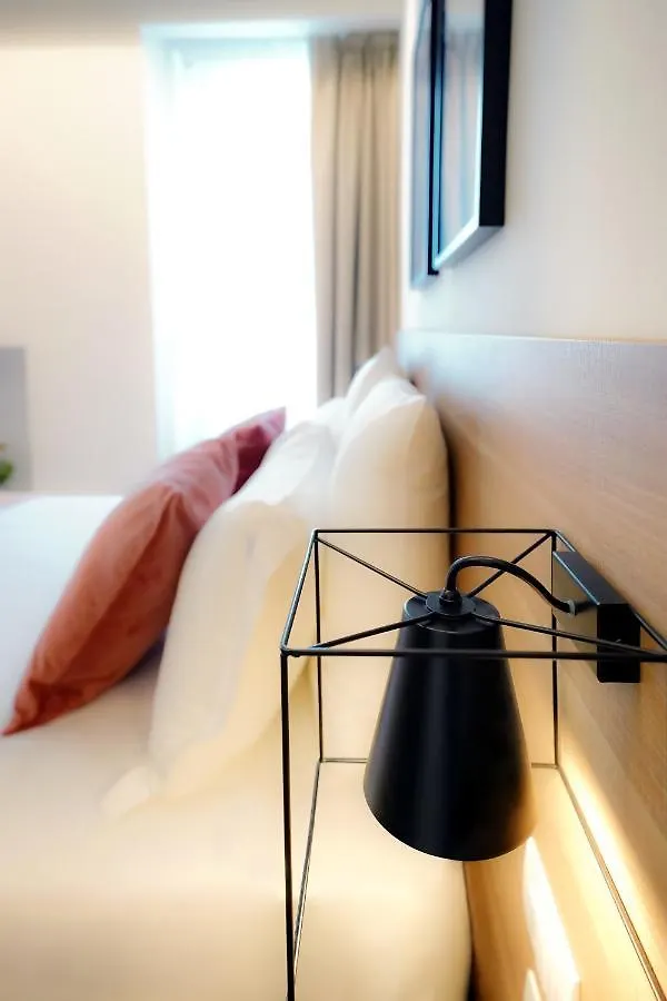 בית הארחה Bergamo Inn 15