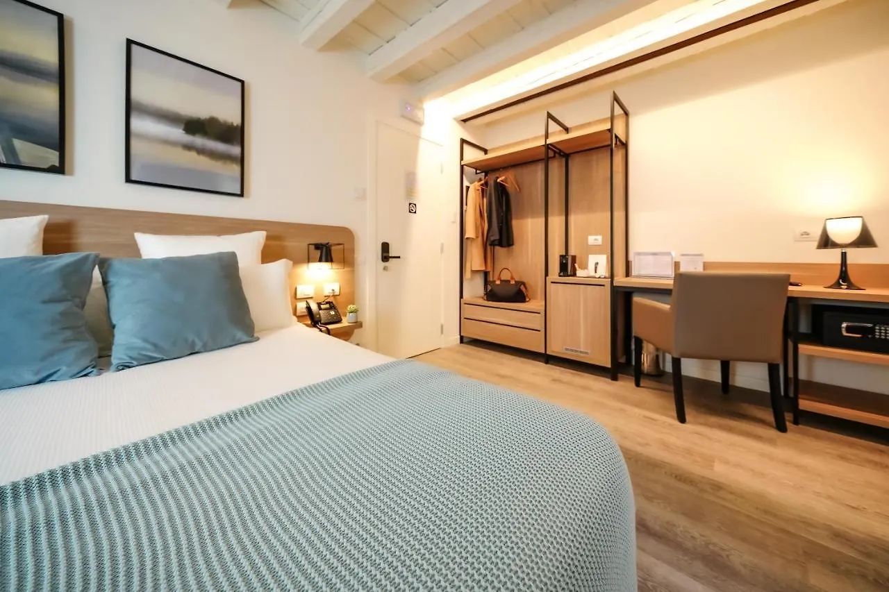 ***** Konukevi Bergamo Inn 15 İtalya