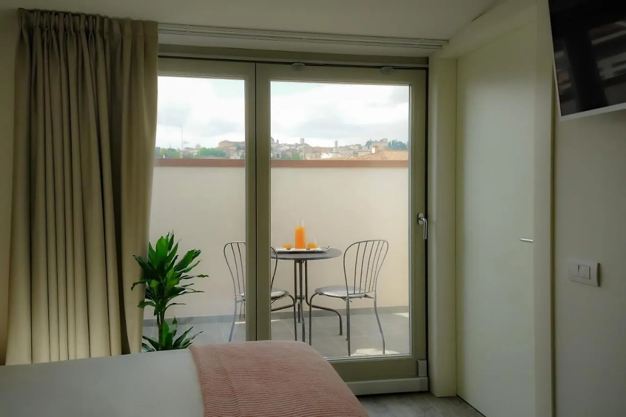 בית הארחה Bergamo Inn 15
